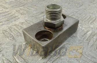 Coupler przewodu olejowego turbosprężarki Liebherr 9179540