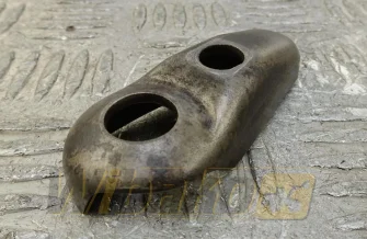 Injector holder Deutz 02137591
