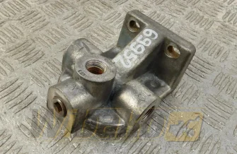 Coolant filter mount for engine Cummins ISME385 30 3832634