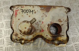Valve cover with oil filler for engine Cummins NT250 153624