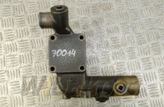 Thermostat housing for engine Cummins M11 3406883