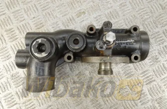 Łącznik z podstawą filtra wody for engine Cummins QSX15 3681322