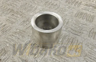 Dystans dźwigni zaworowych H= 39 mm for engine Cummins QSX15 3679561
