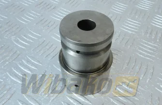 Idler pin Deutz 04225956