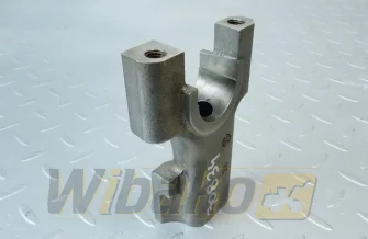 Valve lever shaft support Cummins 3079661