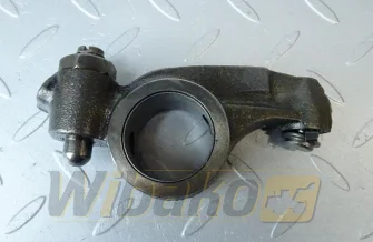 Rocker arm ssąca cyl.: 1,3,5 Cummins 4003904