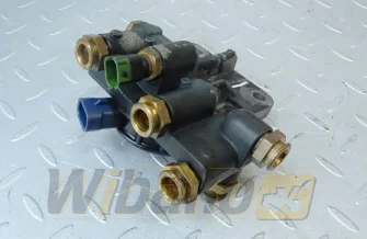 Fuel filter bracket Cummins 4898756