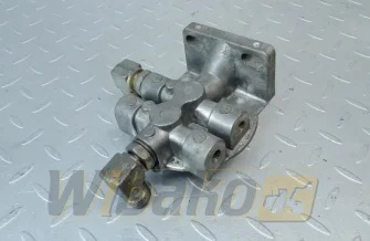 Oil filter bracket for engine Cummins QSC8.3 
