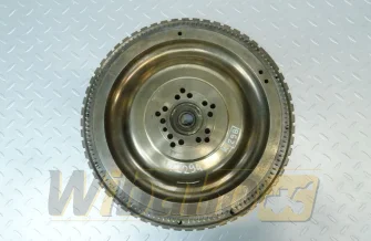 Flywheel for engine Deutz TCD2013 L06 4V 04908474