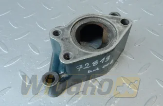 Wspornik pompy wody for engine Kubota V3800 1J552-73820