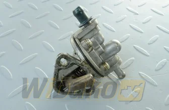 Fuel Feed Pump Kubota 15821-52030