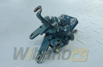 Gas regulator for engine Kubota D722 1G023-57005