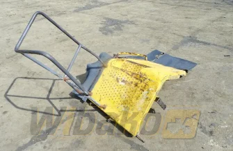 Fender lewy,środek for loader Volvo L180E 