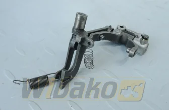 Dźwignia regulatora gazu for engine Kubota D722 16867-56050