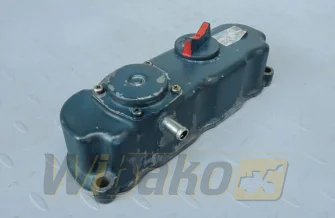 Cylinder head cover for engine Kubota D722 1G958-14504