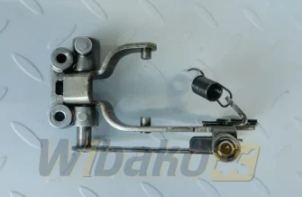 Dźwignia regulatora gazu for engine Kubota D722 1J023-56050