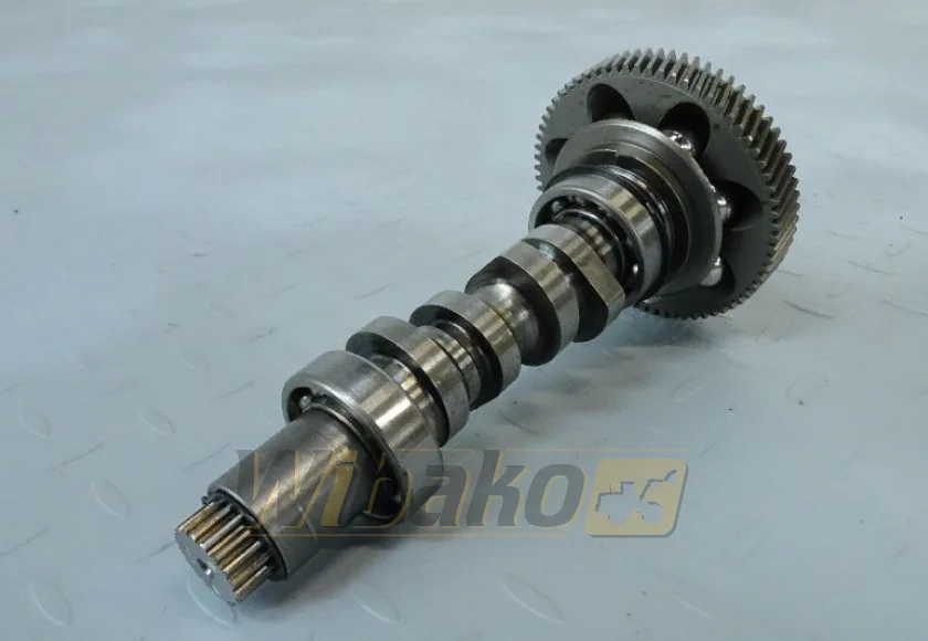 Camshaft pompy wtryskowej for engine Kubota V2203 1G796-16020 – used