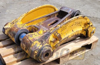 Bucket connector for excavator Liebherr R964B 