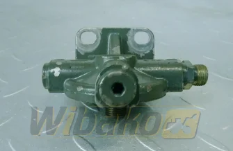Fuel filter bracket Liebherr 9075029