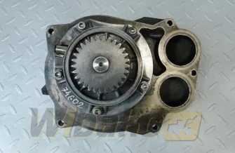 Water pump Liebherr 10132816