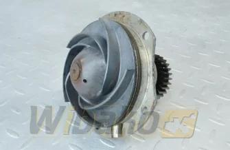 Water pump Liebherr 10134069