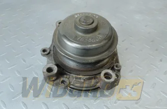Water pump Liebherr 10150386