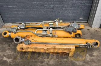 Set of cylinders Liebherr R934C 