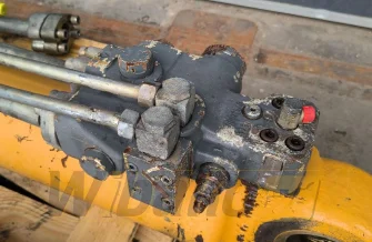 Cylinder lock / safety valve Liebherr R901157462 10410530