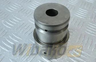 Idler pin Deutz 04225956