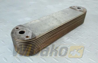 Oil cooler for engine Deutz BF6M1015 04220606