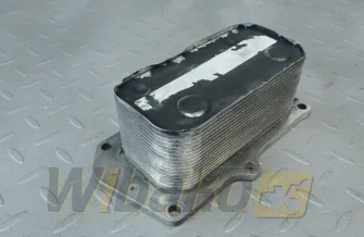 Oil cooler for engine Deutz TCD3.6 L4 04124263