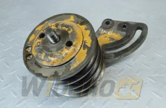 Belt tensioner for engine Harvester TD25 688183C1