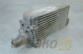 Oil radiator Deutz AKG90 02413049