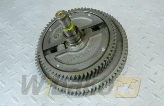 Injection pump drive for engine Deutz F6L413 03379988