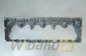 Cylinder head cover for engine Cummins M11 3883241