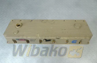 Valve timing cover for engine Cummins M11 3080375