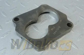 Oil radiator connector Cummins 3102571