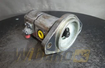 Gear pump 8914656 090404055