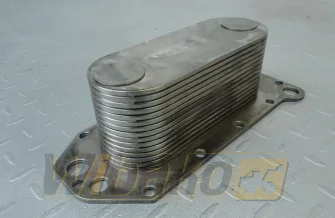 Oil cooler Cummins 5284362