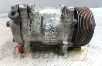 Air conditioning compressor Liebherr D926 508 S117