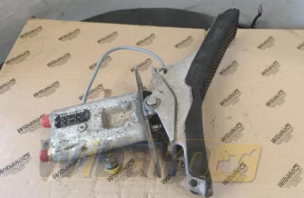 Pedal Liebherr BG-7 2/3 L 01 9882965-000