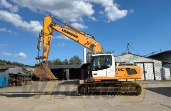 Crawler excavator Liebherr R916 