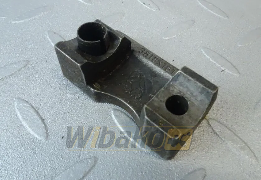 Valve lifter bracket Perkins 3818X081 – used