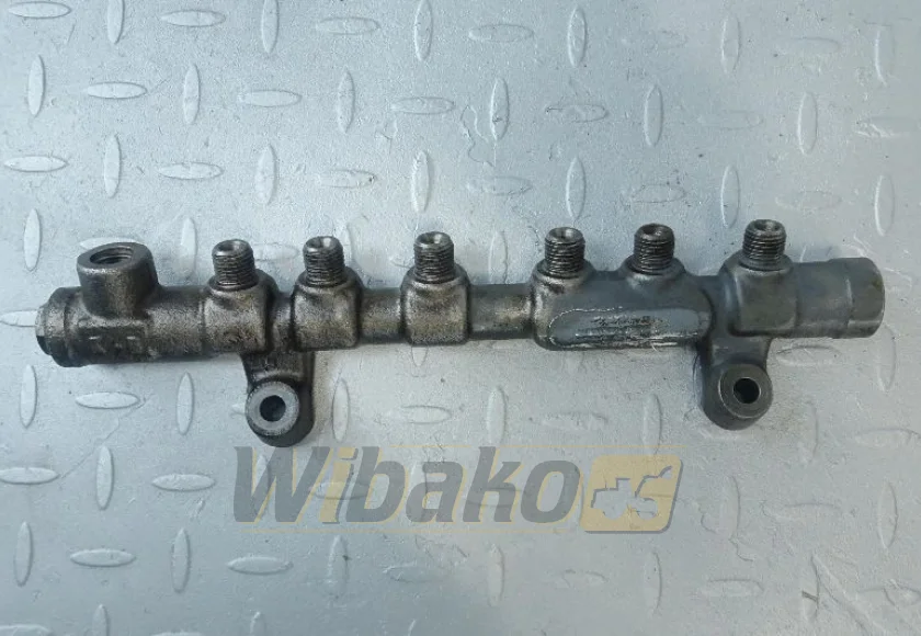 Common rail Bosch 0445224127 – used
