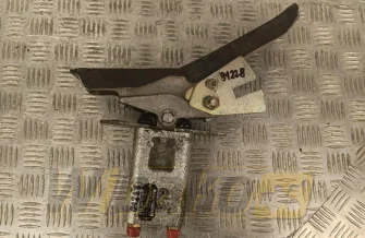 Pedal Liebherr VG7 - 2/3 R07 9079258-101 – used (2)