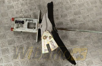 Pedal Liebherr VG7 - 2/3 R07 9079258-101 – used (2)