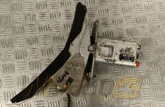 Pedal Liebherr VG7-2/3 L07 9079259-101 – used (2)