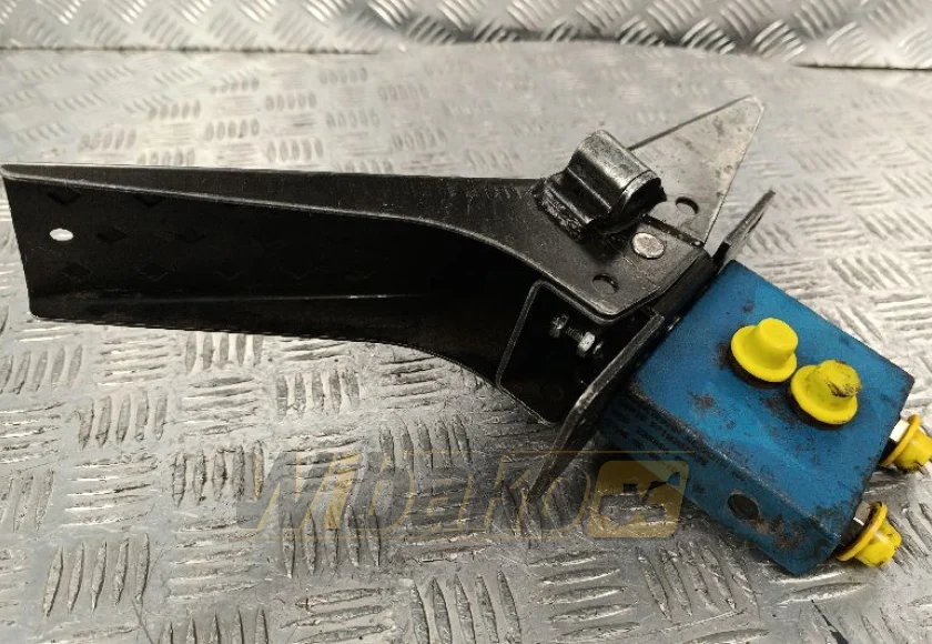 Pedal Rexroth 9710201533 228886 00 – used