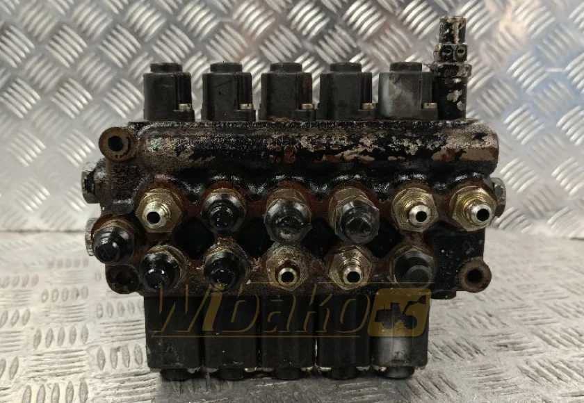 Valve set Hydrocontrol 000867107 09700457 – used