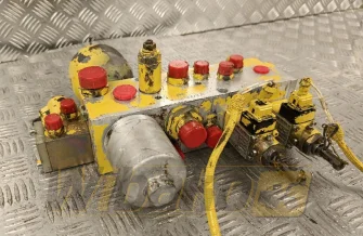 Valve set Liebherr 0F7428A 5616340